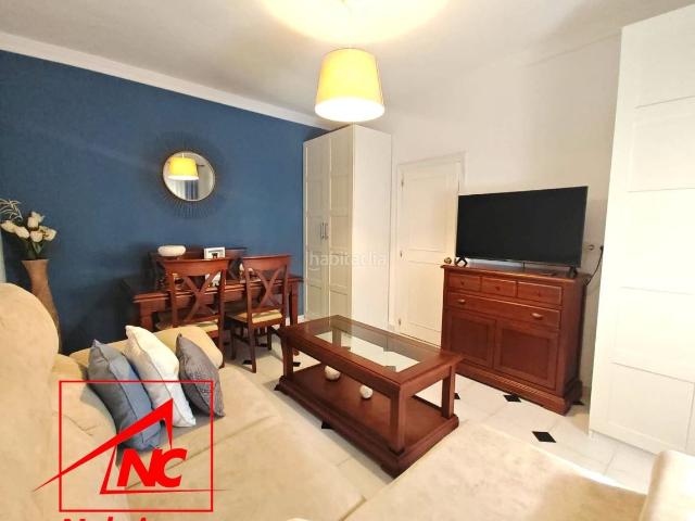 Casa en venta en Cuervo de Sevilla El. Casa adosada de aproximadamente 150 m, situada en El Cuervo, a escasos metros del Colegio El Pinar y muy cerca del centro de la l. Casas Cuervo de Sevilla.