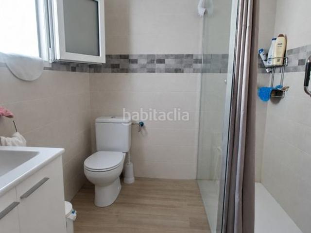 Casa en venta en Cuervo de Sevilla El. Vivienda en planta baja situada a escasos metros del centro, con todos los servicios al alcance de la mano, comercios, supermercad. Casas Cuervo de Sevilla.