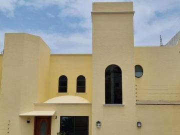 Casa en venta en Cuernavaca Fracc. Lomas de Ahuatlán