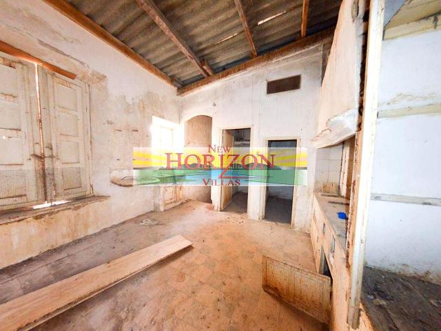 Casa en venta en Cuevas del Almanzora, Cuevas del Almanzora Pueblo. Townhouse ro renovate in Cuevas del Almanzora. Casas Cuevas del.