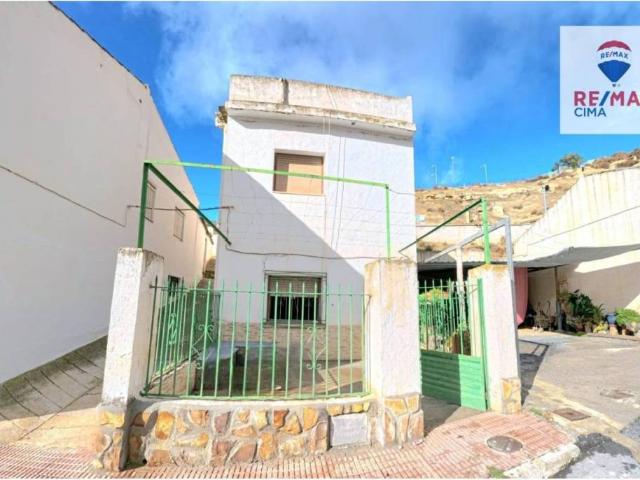 Casa en Venta en Cúllar