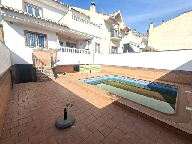 Casa en Venta en Cúllar Vega