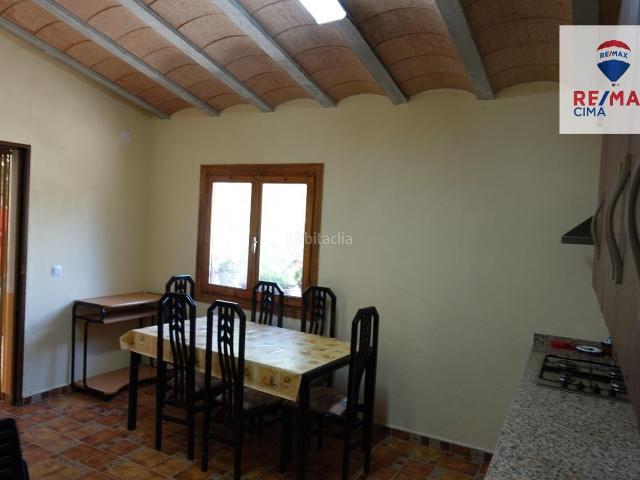 Casa en venta en Cúllar. Se vende casa con terreno y piscina en El Margen. Cúllar. Granada. Casas.