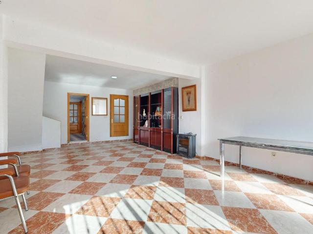 Casa en venta en Cullera, Pueblo de Cullera. En el Raval, cullera una casa reformada y para entrar a vivir. Casas.