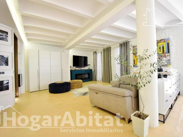 Casa en venta en Cullera, Pueblo de Cullera. MODERNA CASA REFORMADA CON PATIO, BALCÓN, TERRAZA Y TRASTERO. Casas.