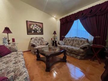 CASA EN VENTA EN CUMBRES 5TO SECTOR, MONTERREY, NUEVO LEÓN