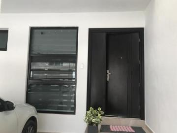 Casa en Venta en Cumbres Allegro, Fraccionamiento Privado con amenidades