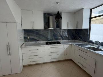 CASA EN VENTA EN CUMBRES DE LA PRADERA