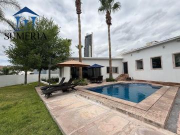 Casa en venta en Cumbres de San Francisco