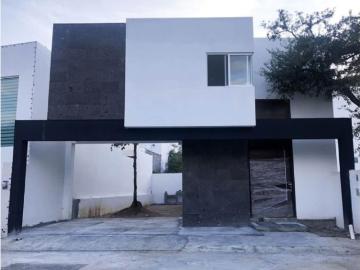 Casa en venta en Cumbres de Santiago, Santiago, Nuevo León