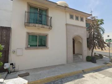 CASA EN VENTA EN CUMBRES ELITE 4TO. SECTOR, MONTERREY, NUEVO LEÓN