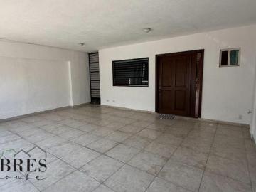 CASA EN VENTA EN CUMBRES SANTA CLARA
