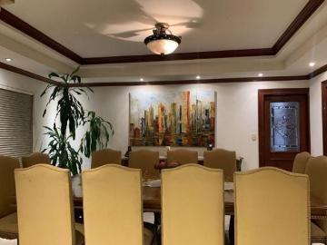 CASA EN VENTA EN CUMBRES TERCER SECTOR