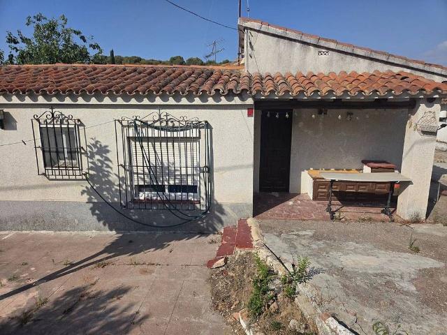 Casa en venta en Cunit, de 200 m² 2 habitaciones por 210.000