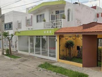 Casa en venta en C. el Parián, Jardines del Country, Guadalajara, Jalisco