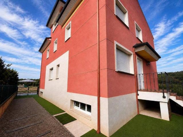 Casa en Venta en Cacabelos