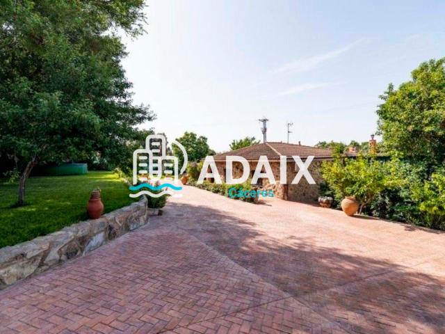 Casa en VENTA en Cáceres con jardín y terraza
