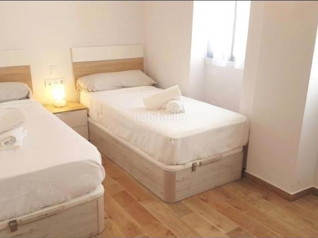 Casa en venta en Cáceres, Casco Antiguo. CASA EN VENTA APARTAMENTO TURÍSTICO CON LICENCIA EN EL CASCO ANTIGUO DE CÁCERES. Casas.
