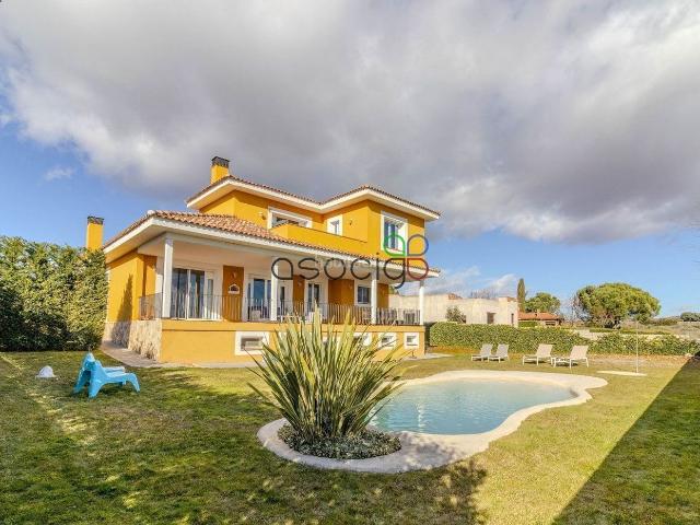 Casa en venta en Cabanillas del Campo. CHALET INDEPDNDIENTE EN VENTA EN CABANILLAS DEL AMPO GUADALAJARA. Casas Cabanillas del.
