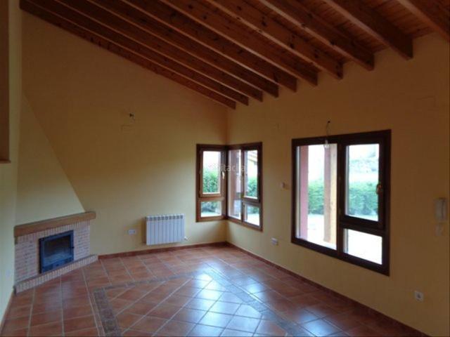 Casa en venta en Cabrales. CHALET A ESTRENAR EN LA ZONA DE CABRALES. Casas.