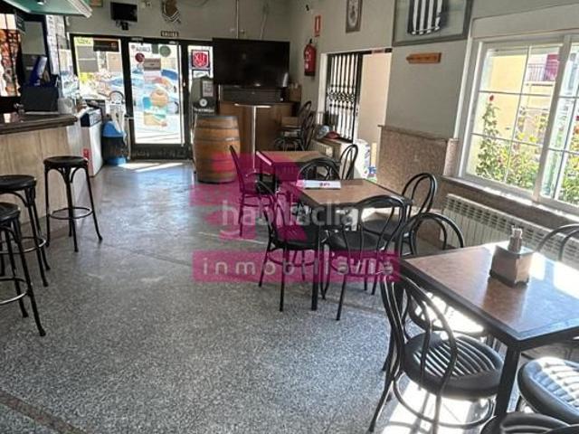Casa en venta en Cabrerizos. VENTA DE CASA CON NEGOCIO DE BAR Y AUTORIZACIÓN DE LOTERIAS. Casas.