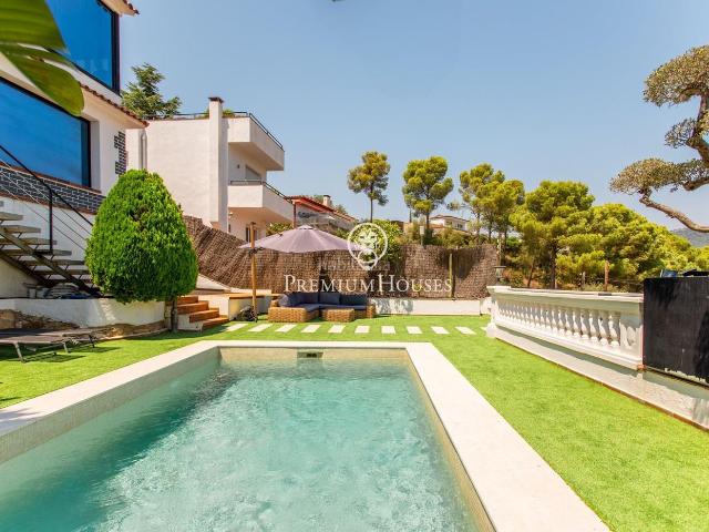 Casa en venta en Cabrils. Casa con vistas espectaculares a la venta en Cabrils. Casas.