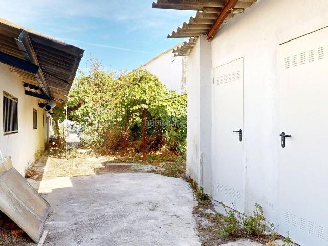Casa en venta en Cadrete. Casas.