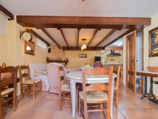 Casa en venta en Cájar. SE VENDE MAGNÍFICA CASA EN CÁJAR, UBICADA EN EXCLUSIVA URBANIZACIÓN CERRADA. Casas.
