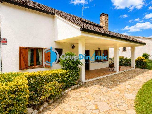 Casa en venta en Calonge, Cabanyes Mas Ambrós Mas Pallí. Casa con gran parcela de 174m2 en Calonge. Casas.