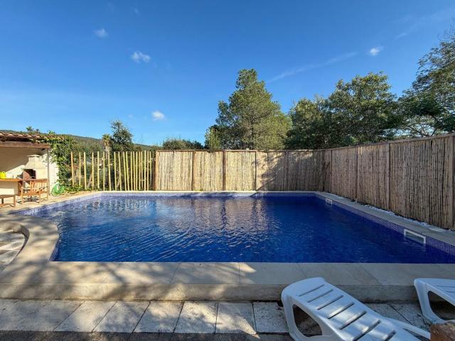 Casa en venta en Calonge, Mas Pere Río de Oro. Casa Unifamiliar reformada con piscina. Casas.