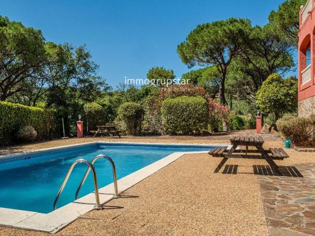 Casa en venta en Calonge, Mas Pere Río de Oro. CHALET INDEPENDIENTE CON LICENCIA TURÍSTICA Y PISCINA EN MAS PERE. Casas.