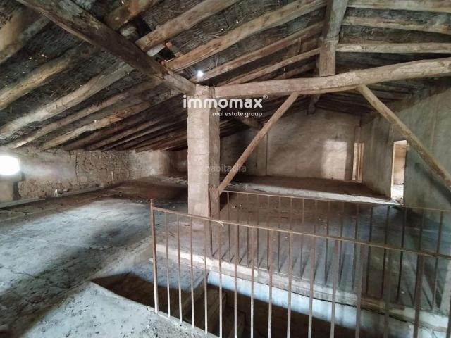 Casa en venta en Calaceite. Edificio para reformar con viabilidad hasta 6 viviendas en Calaceite. Casas.