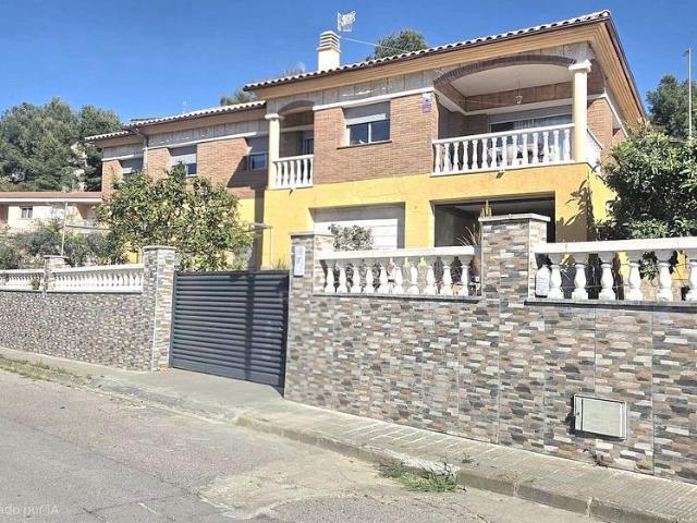 Casa en venta en Calafell, de 144 m² 6 habitaciones por 350.000