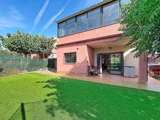 Casa en venta en Calafell, de 149 m² 4 habitaciones por 435.000