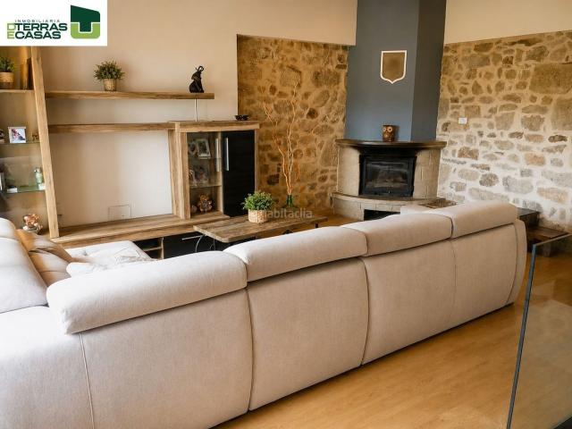 Casa en venta en Caldas de Reis. Casa rural con posibilidades de ampliación con 3290 m2 de finca NEGOCIABLE. Casas Caldas de.