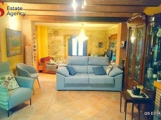 Casa en venta en Caldes de Malavella, de 176 m² 4 habitaciones por 397.000