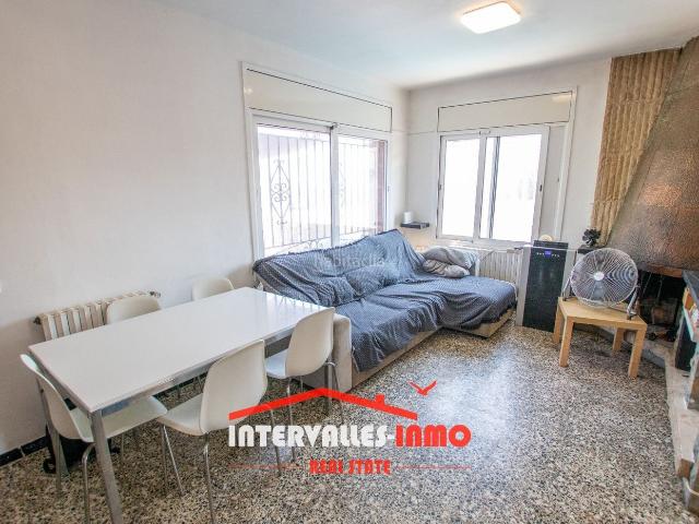 Casa en venta en Caldes de Montbui. Casas Caldes de.