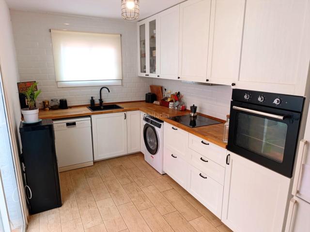 Casa en venta en Calella. ACOGEDORA CASA REFORMADA INSTALACIONES NUEVAS. Casas.