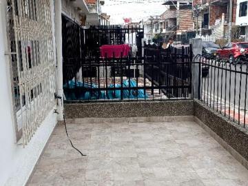 Casa En Venta En Cali En Calima V168743