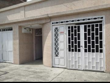Casa En Venta En Cali En Cristobal Colon V349606