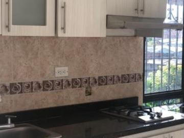 Casa En Venta En Cali En Cristobal Colon V370327
