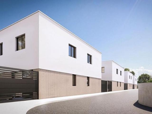 Casa en venta en calle Manresa, Vacarisses, de 150 m² 4 habitaciones por 449.000