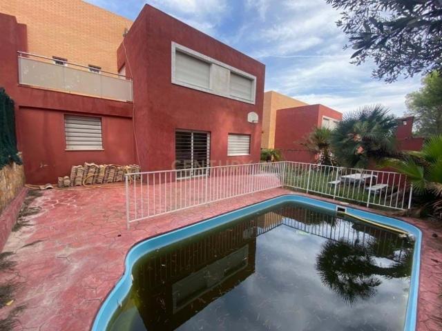 Casa en venta en calle Miro en Chiva Valencia