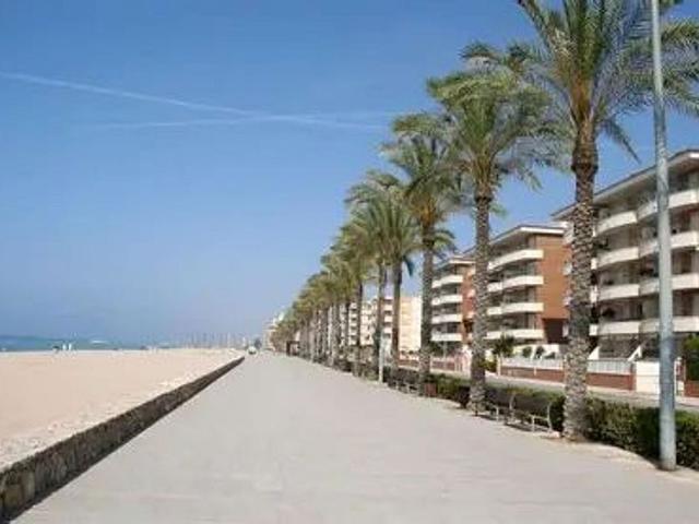 Casa en venta en calle Narcís, Calafell, de 90 m² 4 habitaciones por 192.000