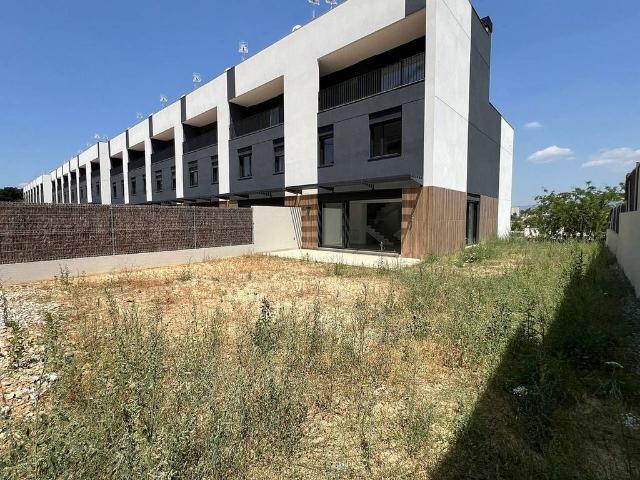 Casa en venta en calle Antic de Rubí, Sant Quirze del Vallès, de 211 m² 3 habitaciones por 721.700