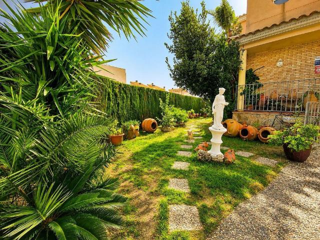 Casa en venta en calle Arístides Maiol, Cambrils, de 206 m² 4 habitaciones por 515.000