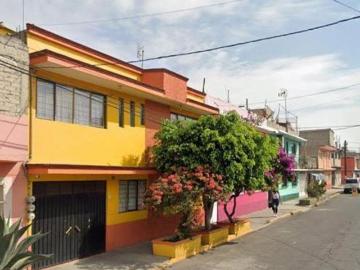 Casa en VENTA en calle Bamba, Benito Juárez, Cdad. Nezahualcóyotl, Méx