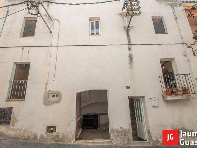 Casa en venta en calle Cases Noves, Nou de Gaià, La, de 189 m² 3 habitaciones por 140.000