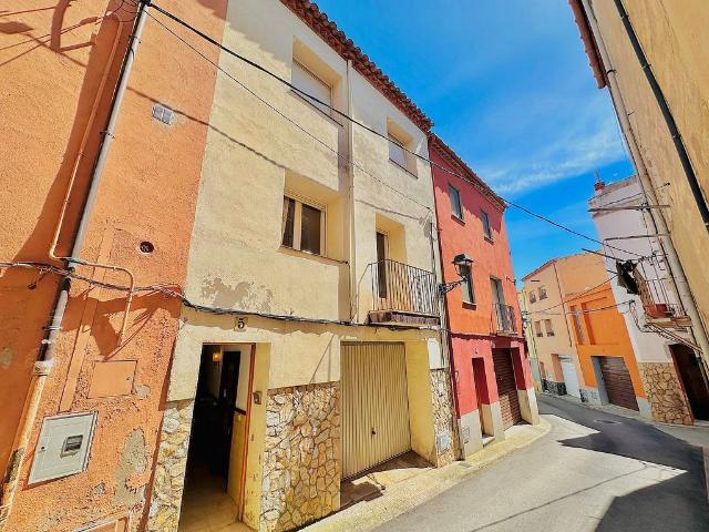 Casa en venta en calle Comtes D'empuries, Castelló d´Empúries, de 149 m² 3 habitaciones por 245.000