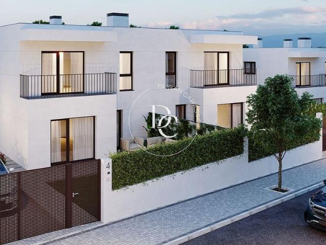 Casa en venta en calle Duesaigües, Calafell, de 150 m² 4 habitaciones por 435.000